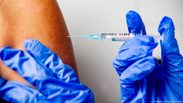 કોરોના રસી: 18 થી 44 વર્ષ માટે  નોંધણી ફરજિયાત,  વોક-ઇન સુવિધા નથી