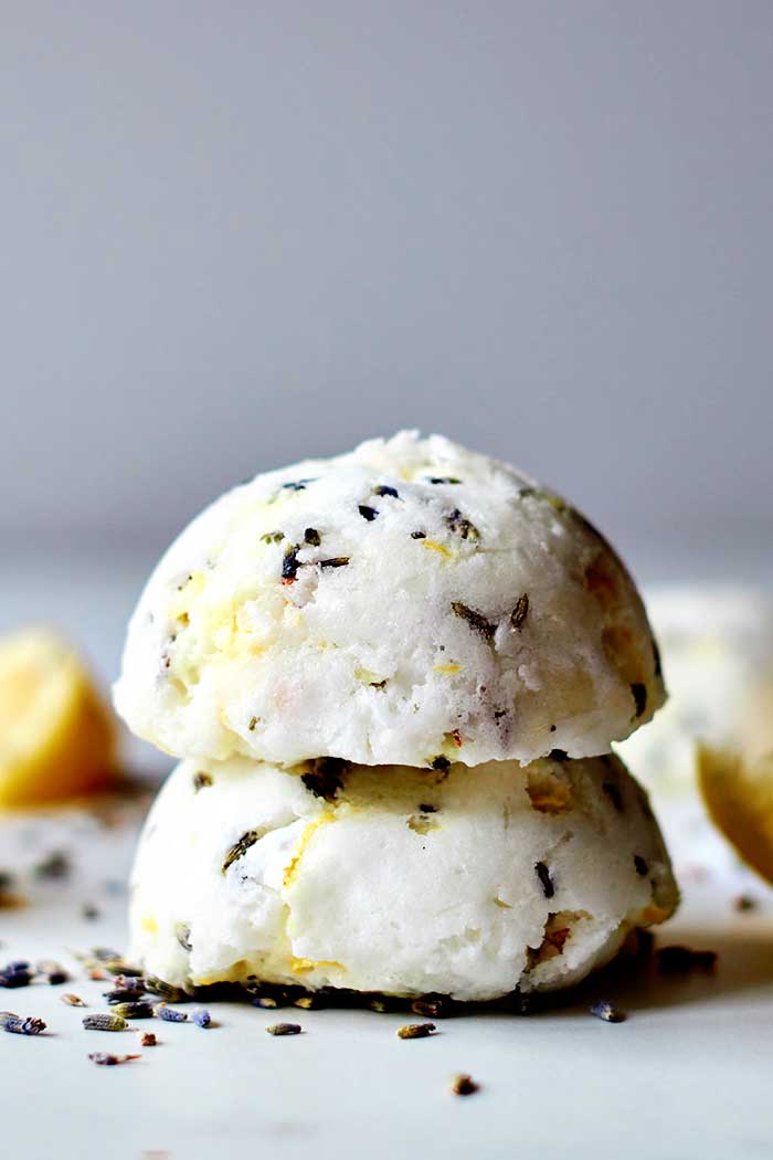 How to Make Stress Relief Shower Steamers Everything Pretty