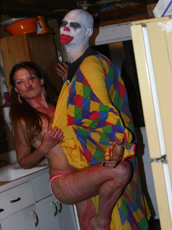 from Zachary sexy nude she clowns