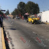 Camioneta recolectora de basura se queda sin frenos y choca contra poste de la CFE