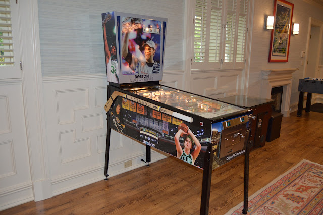 GameroomPinball.com: 9-1-2014 New England Patriots custom pinball