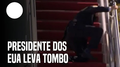 Biden cai em escada de avião – Governo fecha contratos com Pfizer e Janssen Biden cai em escada de avião – Governo fecha contratos com Pfizer e Janssen