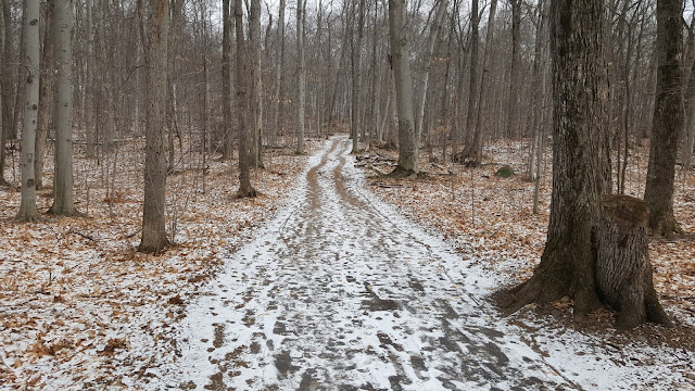 Sentier pour le sommet du Calvaire d'Oka