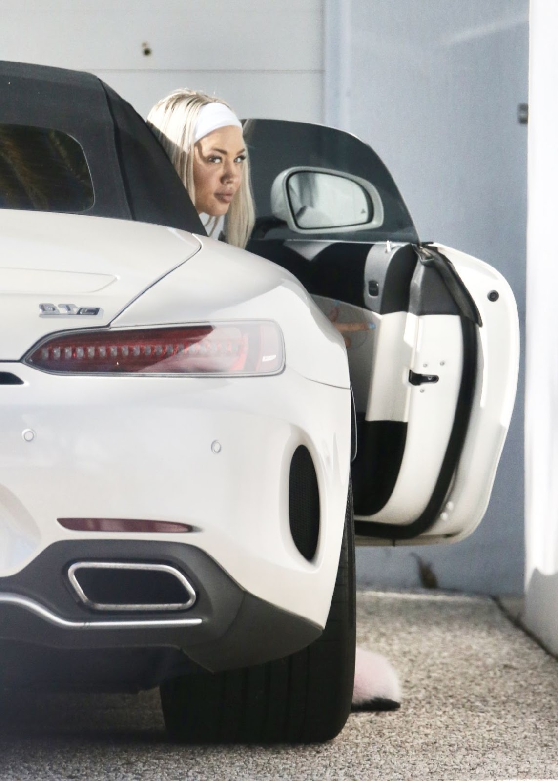 Tammy Hembrow Outside on the Gold Coast 1 June- 2020