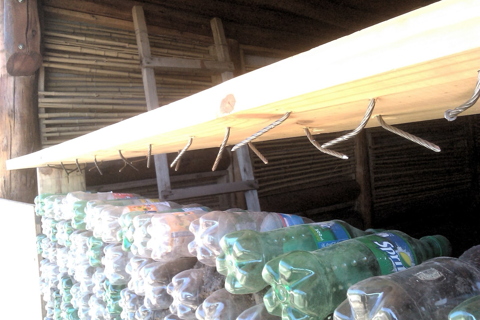 NaveSierra: Pared de baño terminada!!