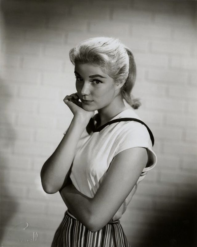50 Glamorous Photos of Beautiful Actress Yvette Mimieux in the 1950s