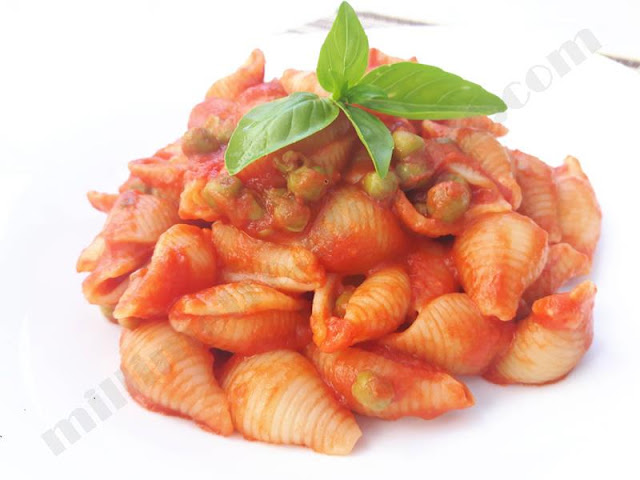 Conchiglie con sugo di piselli