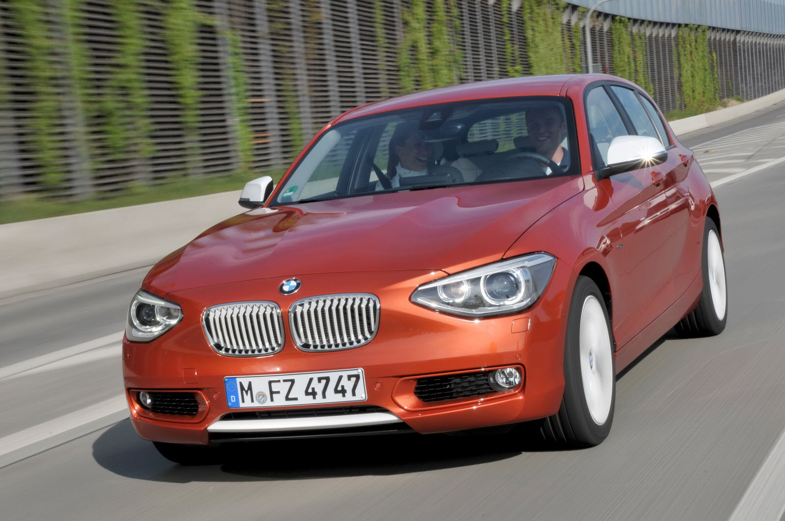 Кузова BMW 1 по годам