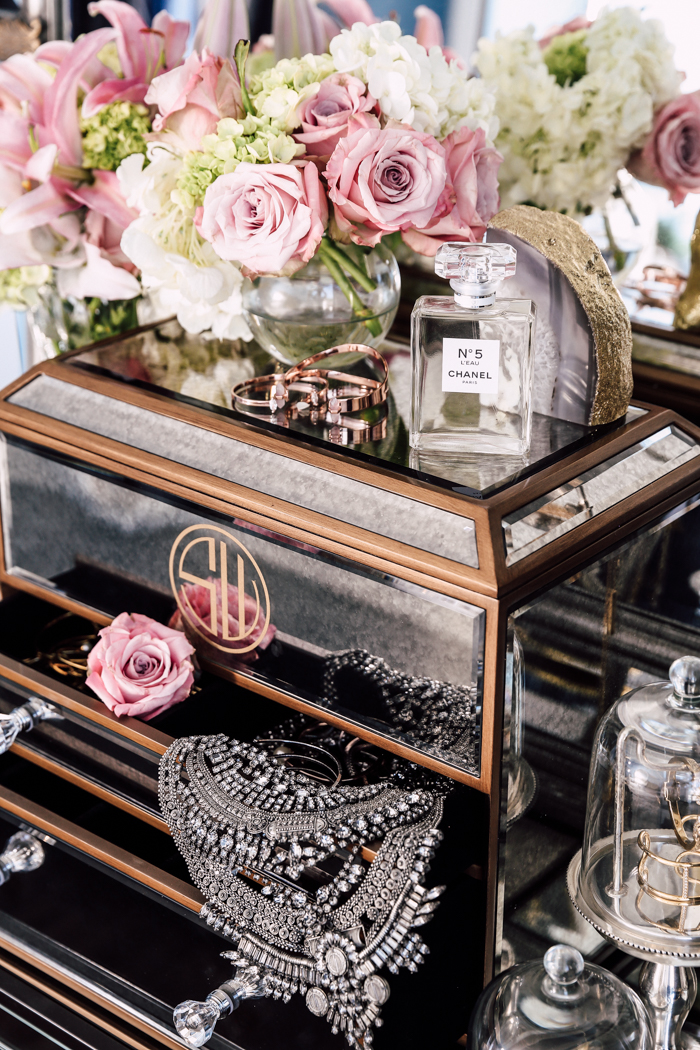 HOW TO ORGANIZE YOUR JEWELRY LIKE A PRO