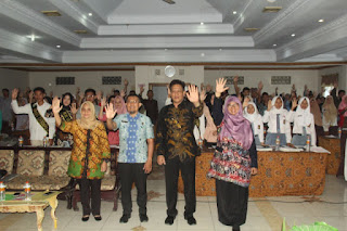 Kemkominfo Ajak Warga Indramayu Sadar Stunting Kemkominfo Ajak Warga Indramayu Sadar Stunting