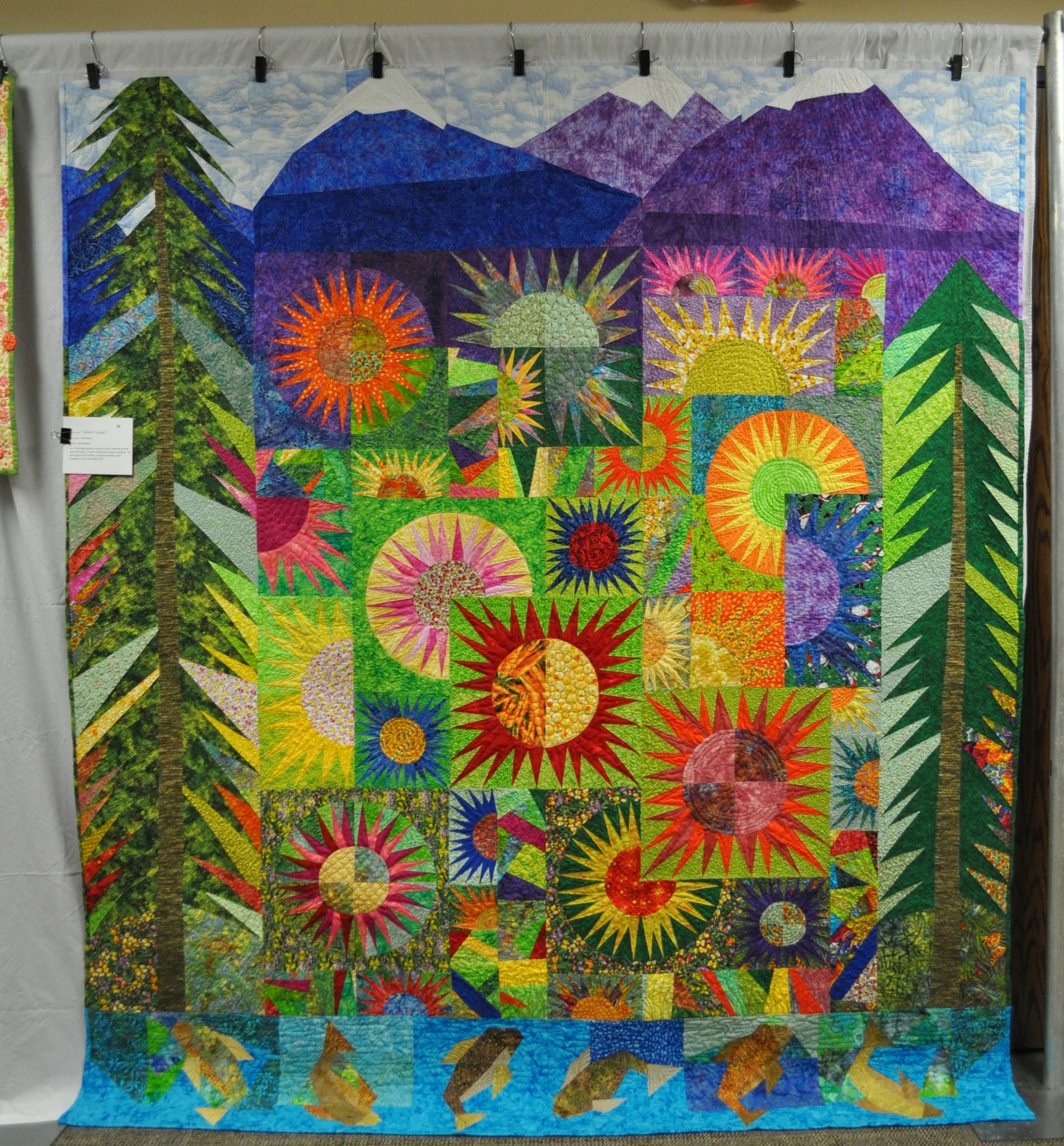 Wonkyworld Milwaukie Center 20th Airing of the Quilts Pictures