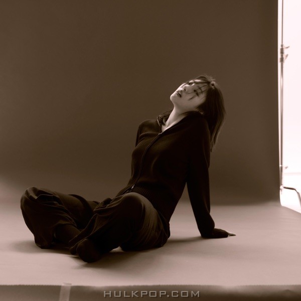 Yoohajung – Walk with me – Single