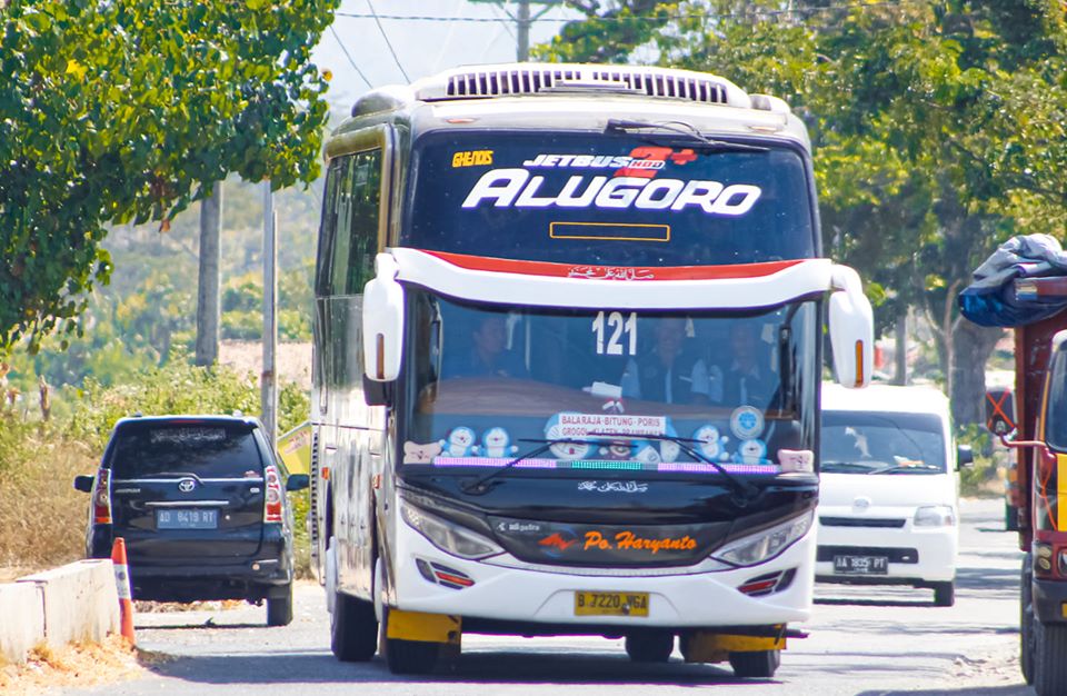 Gambar, Foto &amp; Nama Julukan Bus PO Haryanto Terbaru