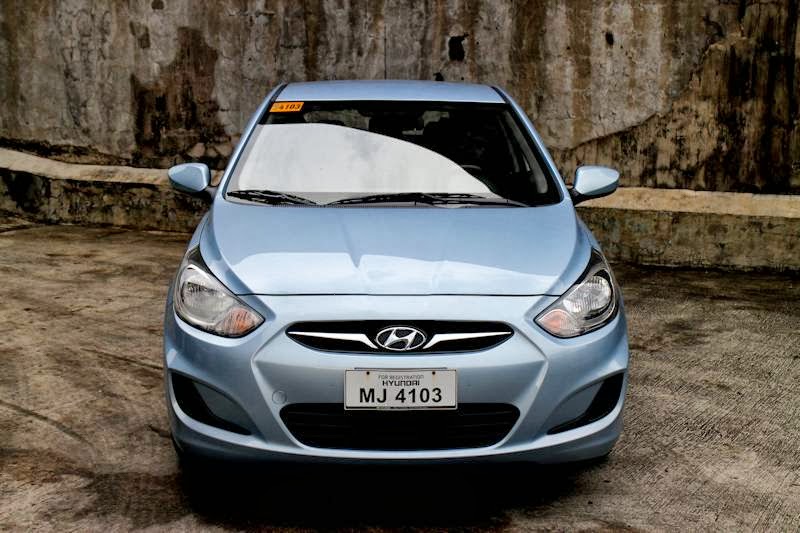 Review 2013 Hyundai Accent CRDi M/T CarGuide.PH Philippine Car News, Car Reviews, Car Prices