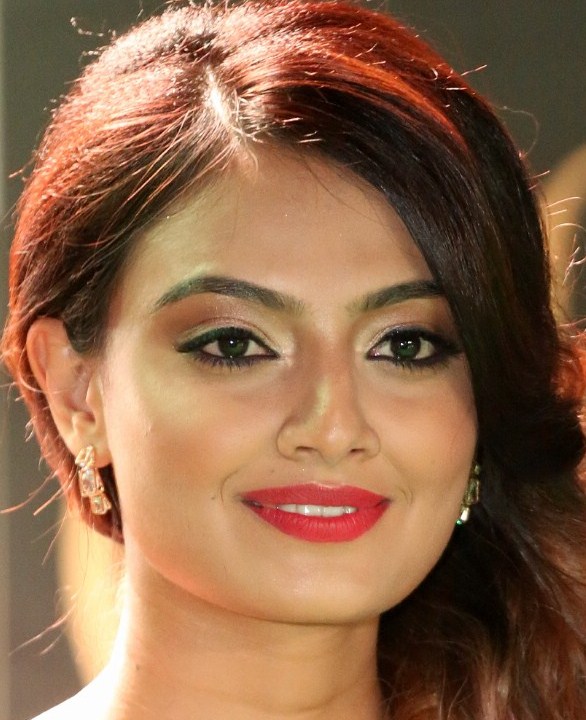 Beautiful Hyderabadi Girl Nikitha Narayan Smiling Face Close Up Stills
