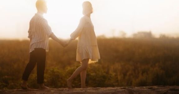 सूरज और चांदनी की - Sad Love Story In Hindi - BOOKS PDF DOWNLOAD IN HINDI