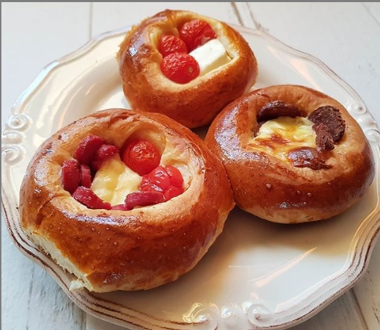 MİNİ PİZZA TARİFİ