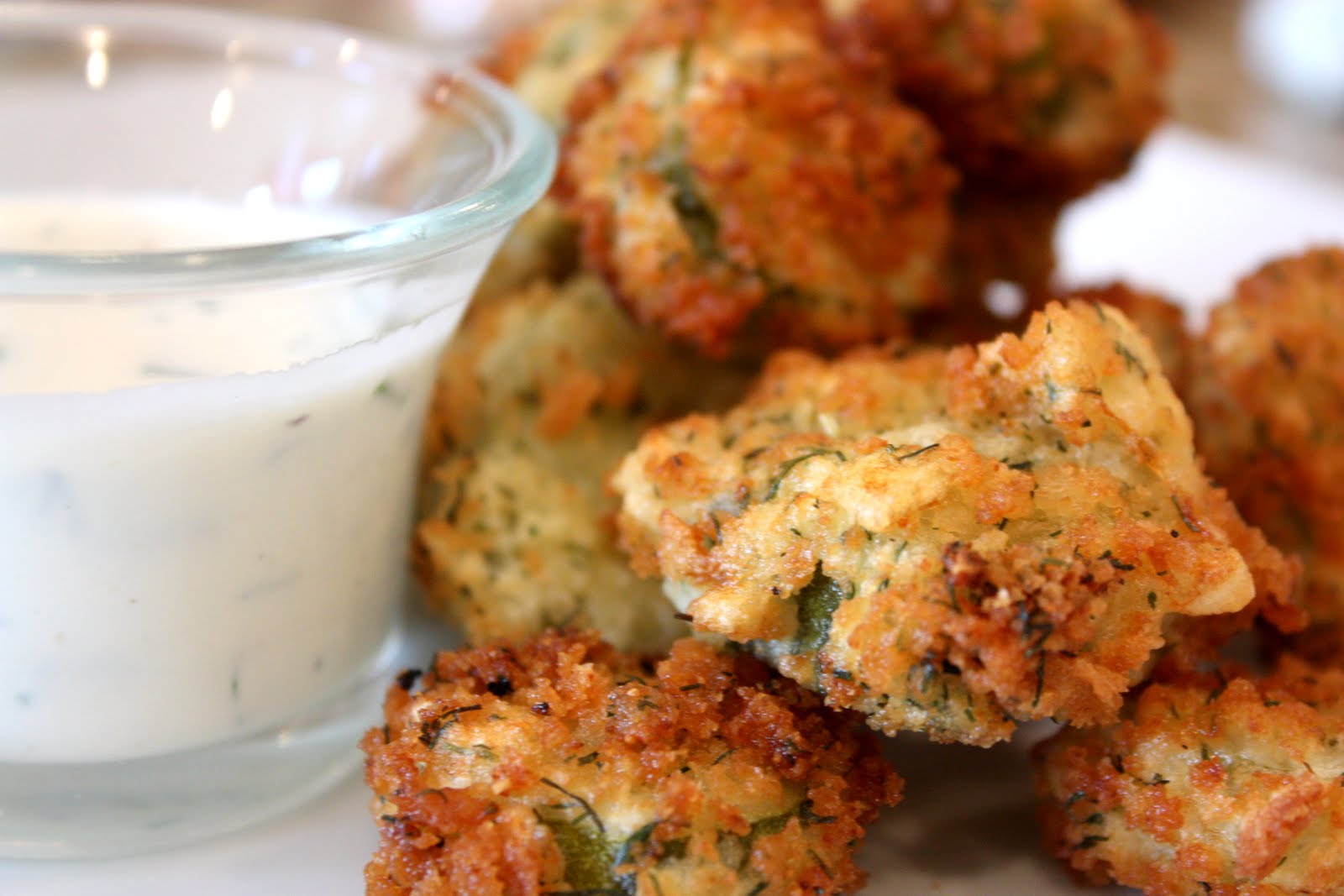 Simply Sammie Fried Dill Pickles