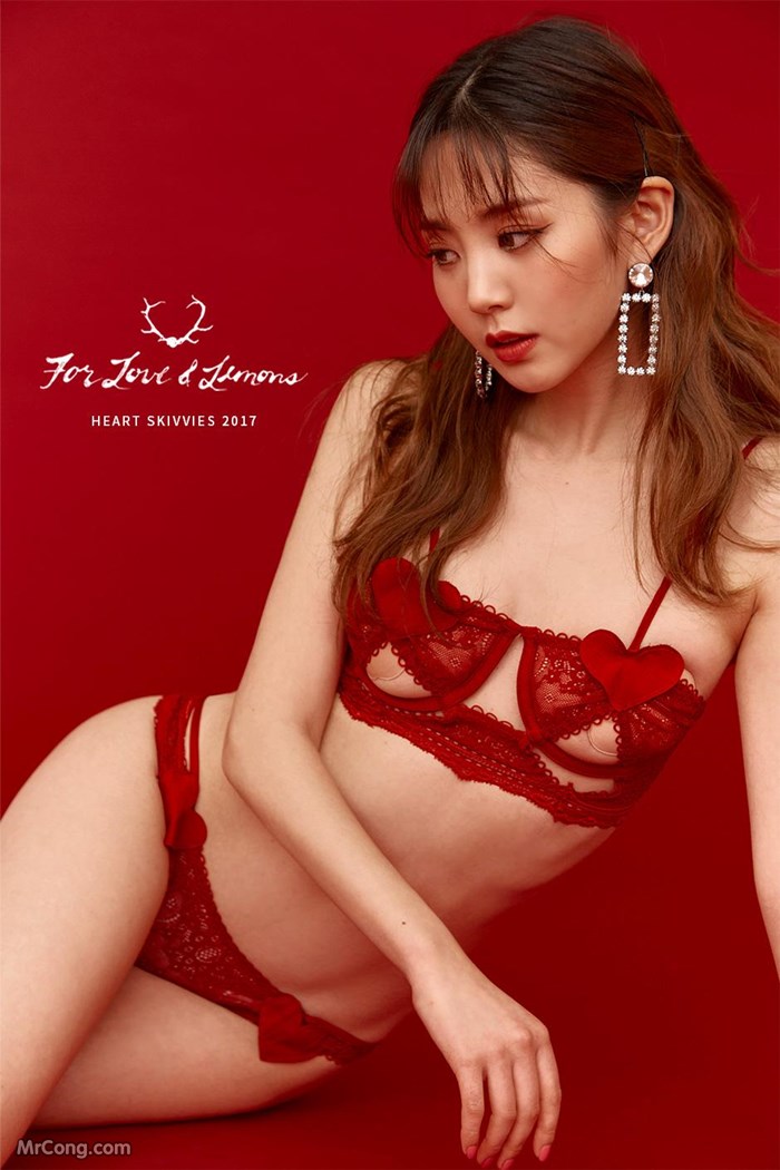 Beautiful Lee Chae Eun sexy in lingerie photo shoot in March 2017 (48 photos) photo 1-8