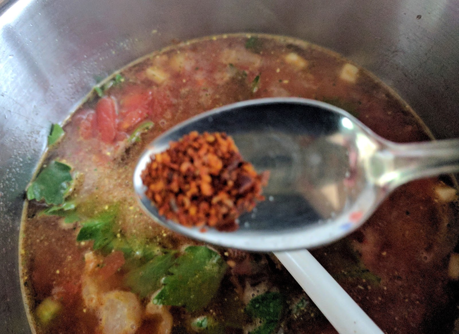 - Gemüse-Creme-Suppe mit Croûtons - Gemüse-Creme-Suppe mit Croûtons