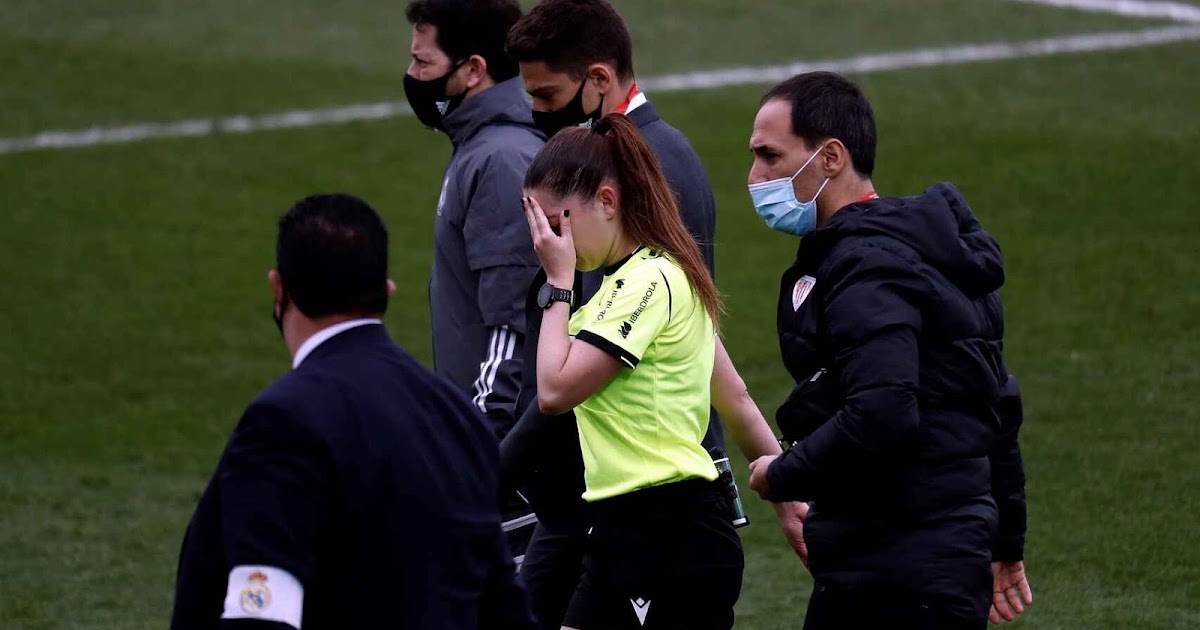 Refereeing World Spanish referee hit by ball not able to finish match