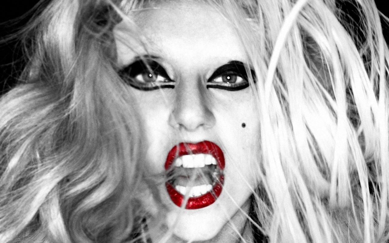 http://1.bp.blogspot.com/-VjtRmLHoEW8/Tx0cFjcxnpI/AAAAAAAABTQ/tgfgci7jpjc/s1600/Lady+Gaga+-+Wallpaper.jpg