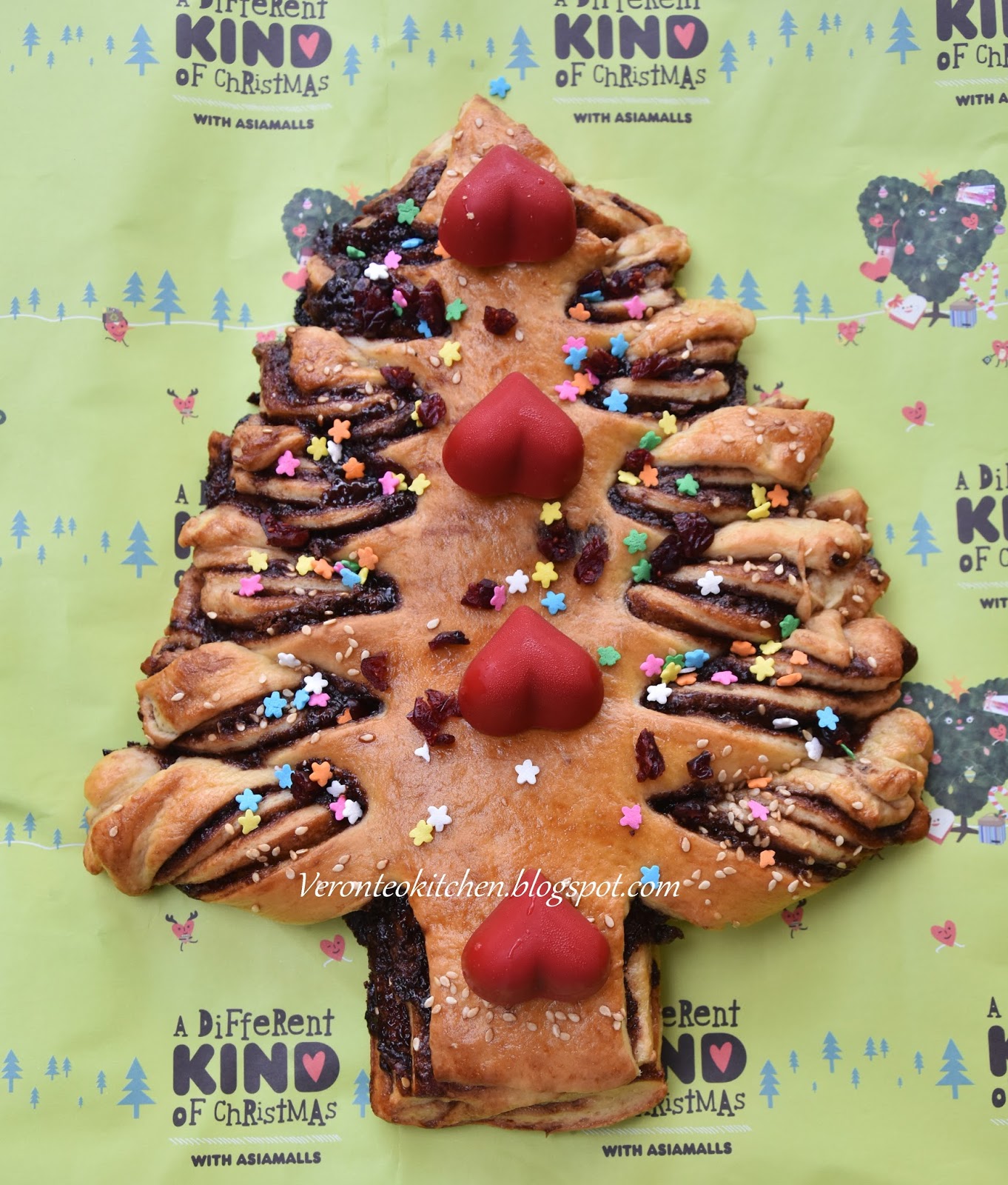 Veronica's Kitchen Christmas Tree Nutella Bread