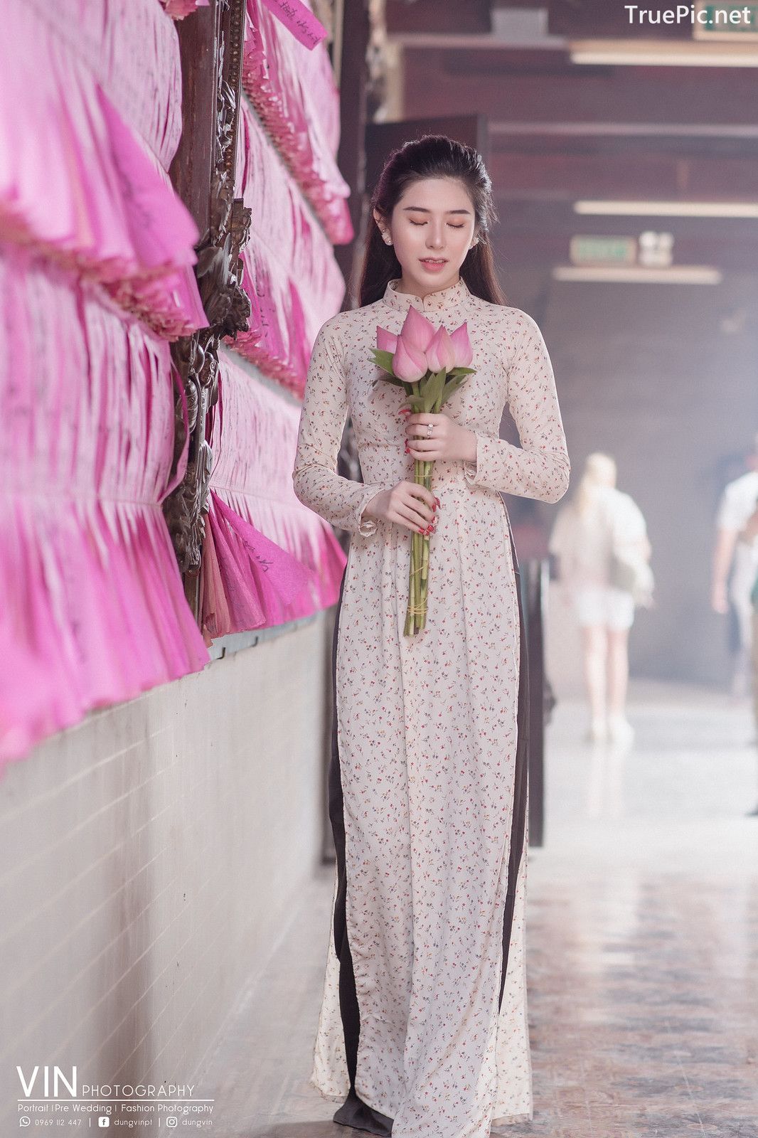 Image-Vietnamese-Beautiful-Girl-Ao-Dai-Vietnam-Traditional-Dress-by-VIN-Photo-2-TruePic.net- Picture-84