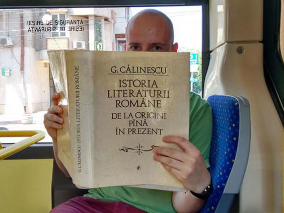 إقرأ كتاب واركب الحافلة مجاناً في رومانيا