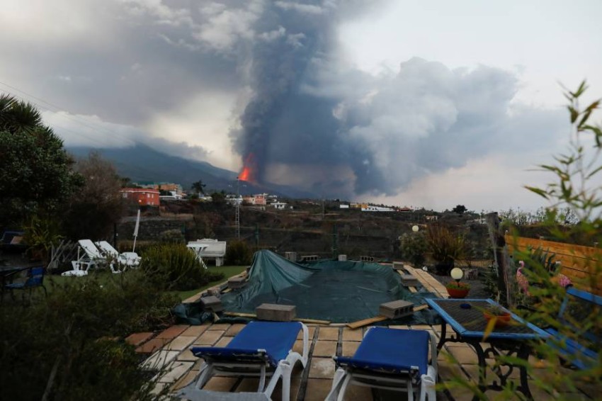 A house miraculously escapes from the volcano of the Spanish island of La Palma The volcanic eruption on the small island of La Palma, one of the Spanish Canary Islands, destroyed hundreds of homes, but one miraculously survived.