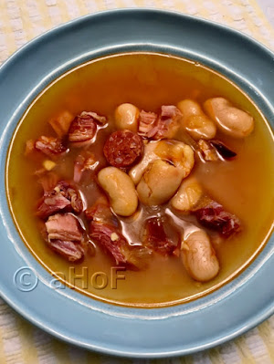 Fabada Asturiana, beans, meats, soup