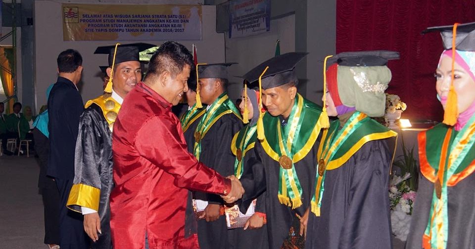 Wisuda Stie Yapis Dompu Wabup Terus Hasilkan Sdm Yang Berkualitas Aktualita