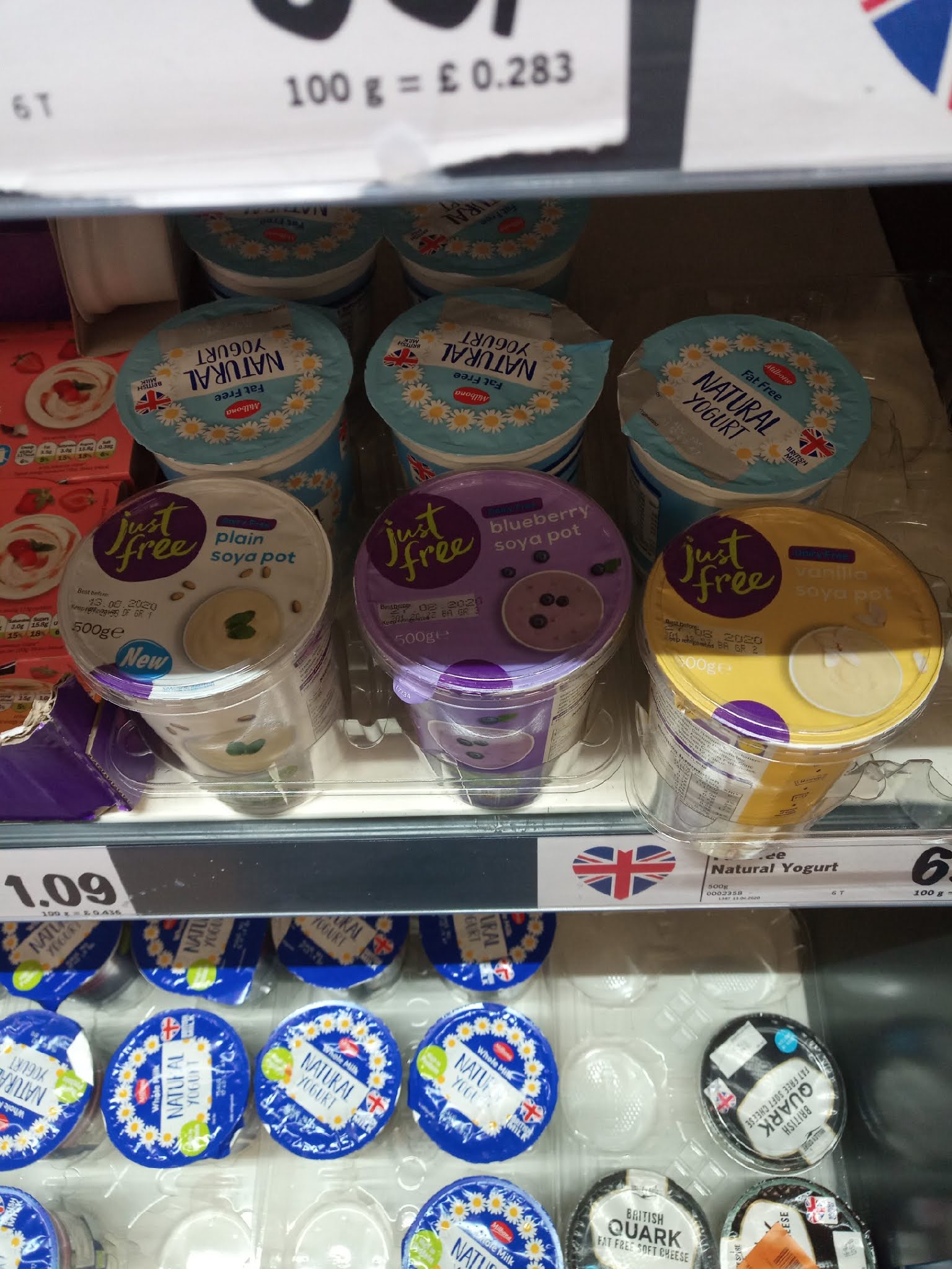 Supersupergirl's Food Reviews [Review] Lidl's just free Vanilla Soy Pot