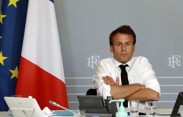Covid-19 : Macron réunit les ministres pour un premier point d'étape post-déconfinement