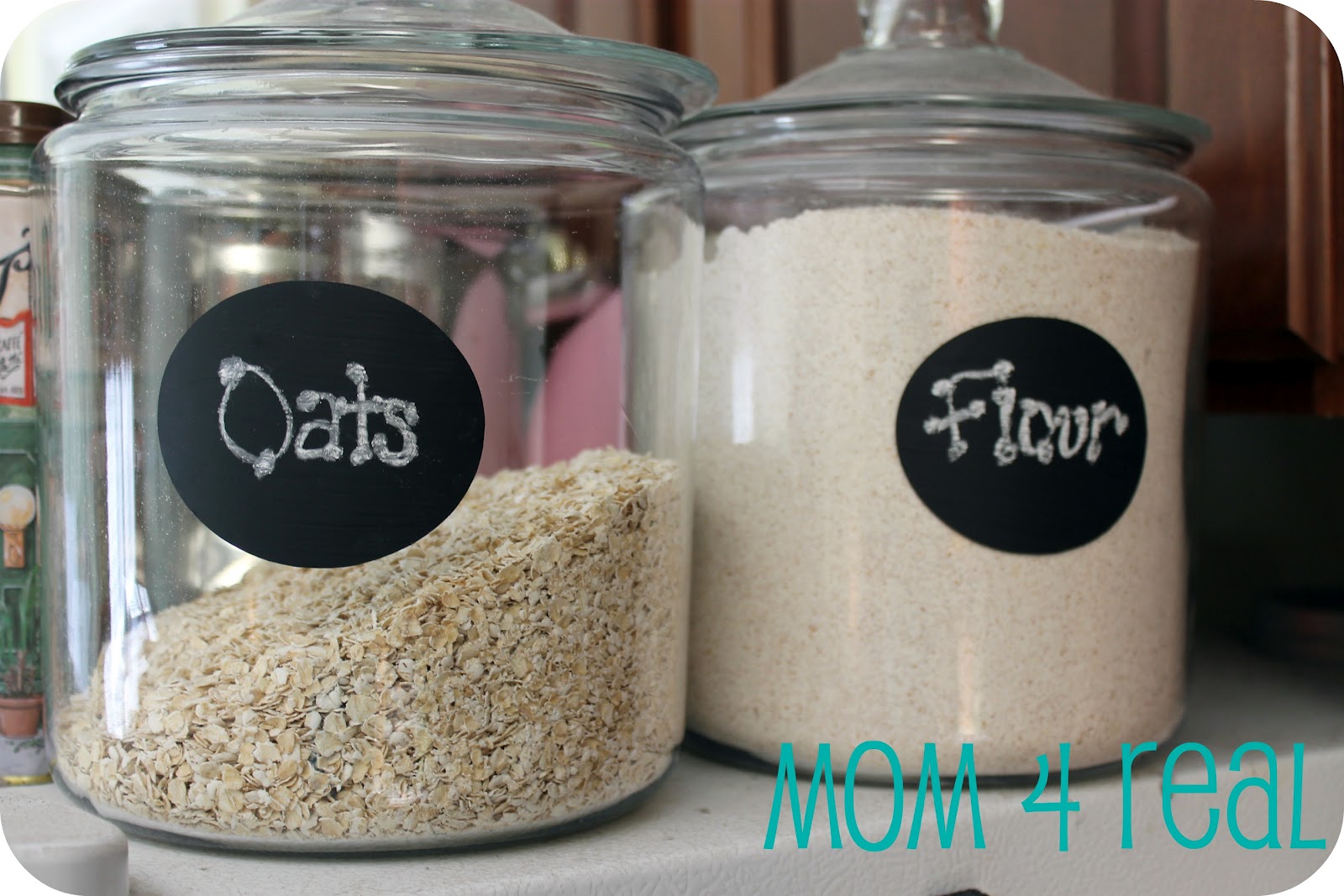 Make Your Own Chalkboard Vinyl and Labels {tutorial) Mom 4 Real