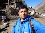 Trekking guide Naba