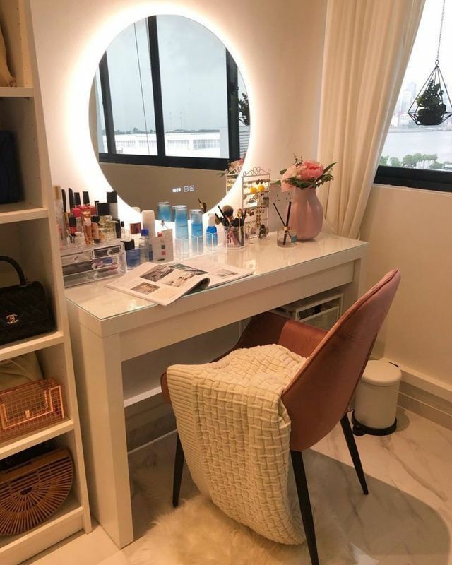 Makeup vanity units
