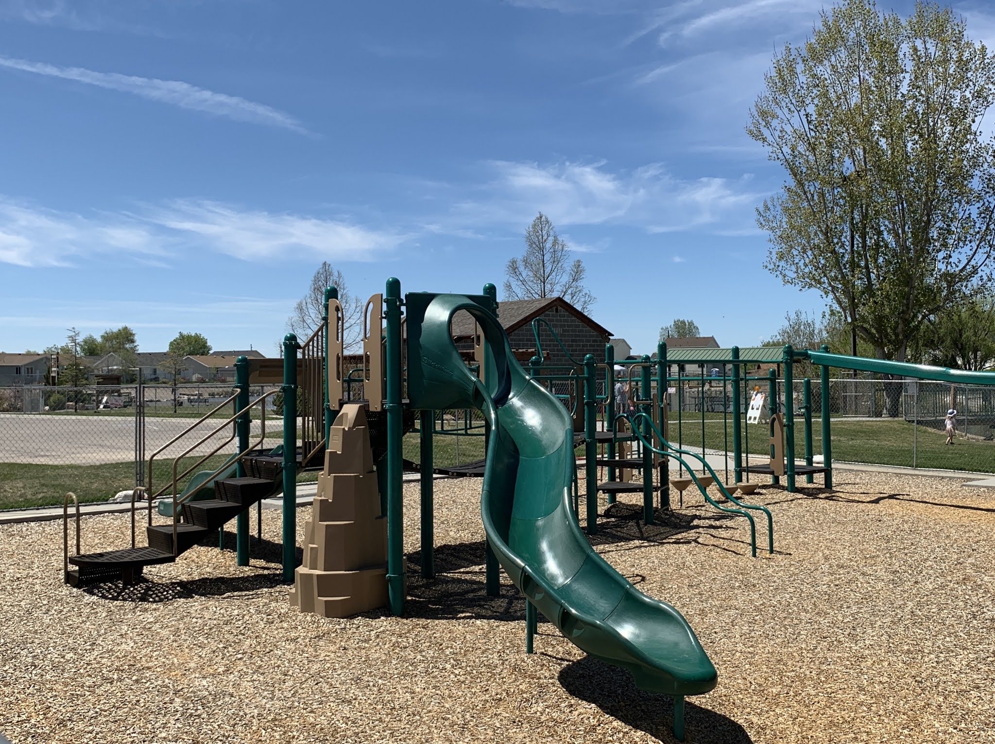 REVIEW OF MEADOW CREEK POND, ROY, UT er County Playgrounds