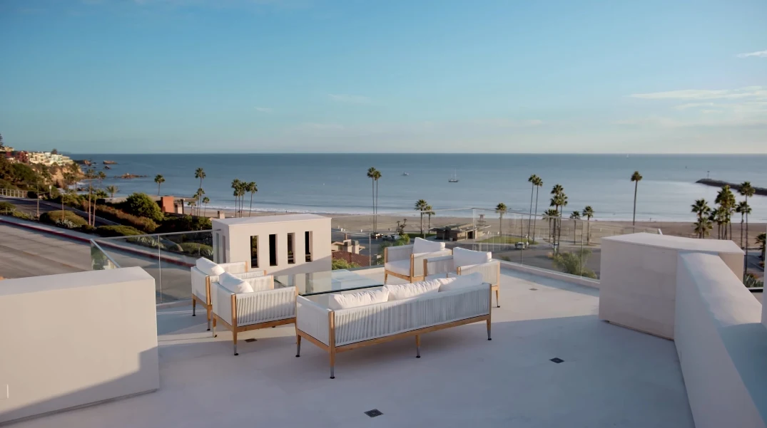 51 Photos vs. Tour 2928 Ocean Blvd, Corona Del Mar, CA Ultra Luxury Mansion Interior Design