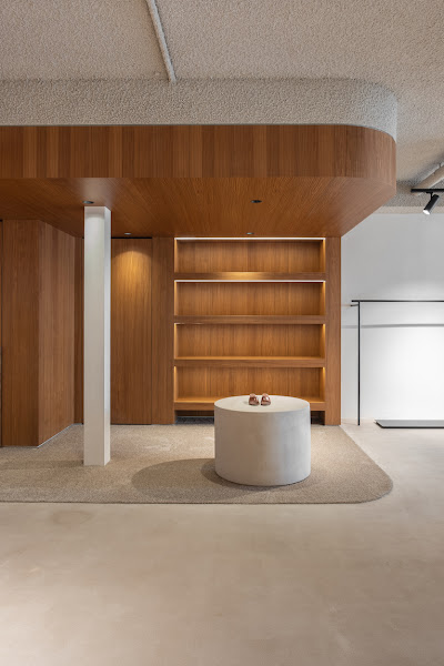 A high end fashion boutique by Studio &Space A high end fashion boutique by Studio &Space