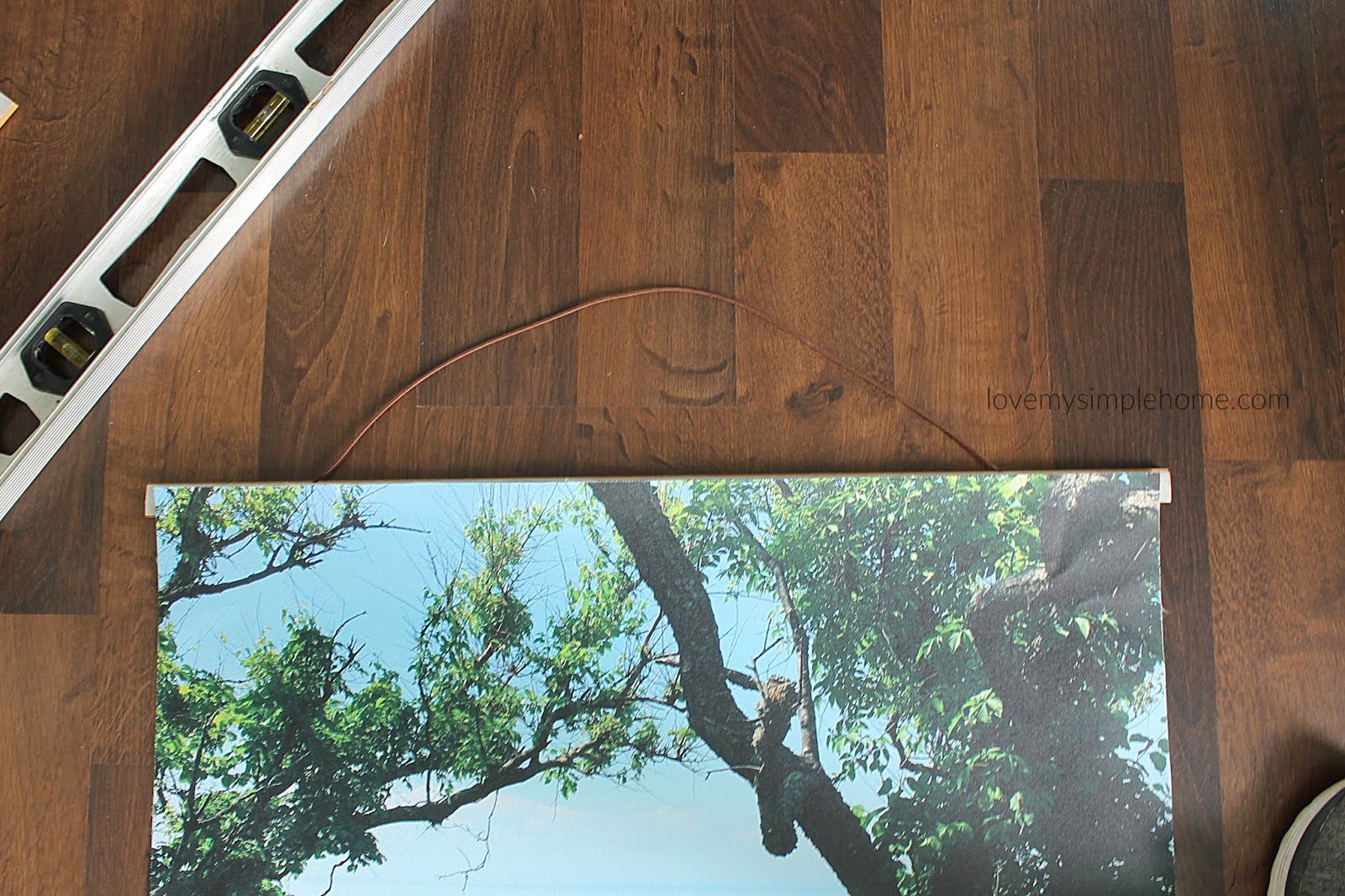 the easiest way to hang an awkward sized print-lovemysimplehome.com the-easiest-way-to-hang-an-awkward-sized-print-lovemysimplehome.com