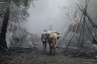 Sakin Batı Jay Cavendish slow west kodi smit-mcphee