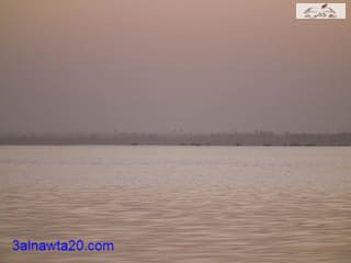 بحيرة ريتبا في السنغال The Lake Retba