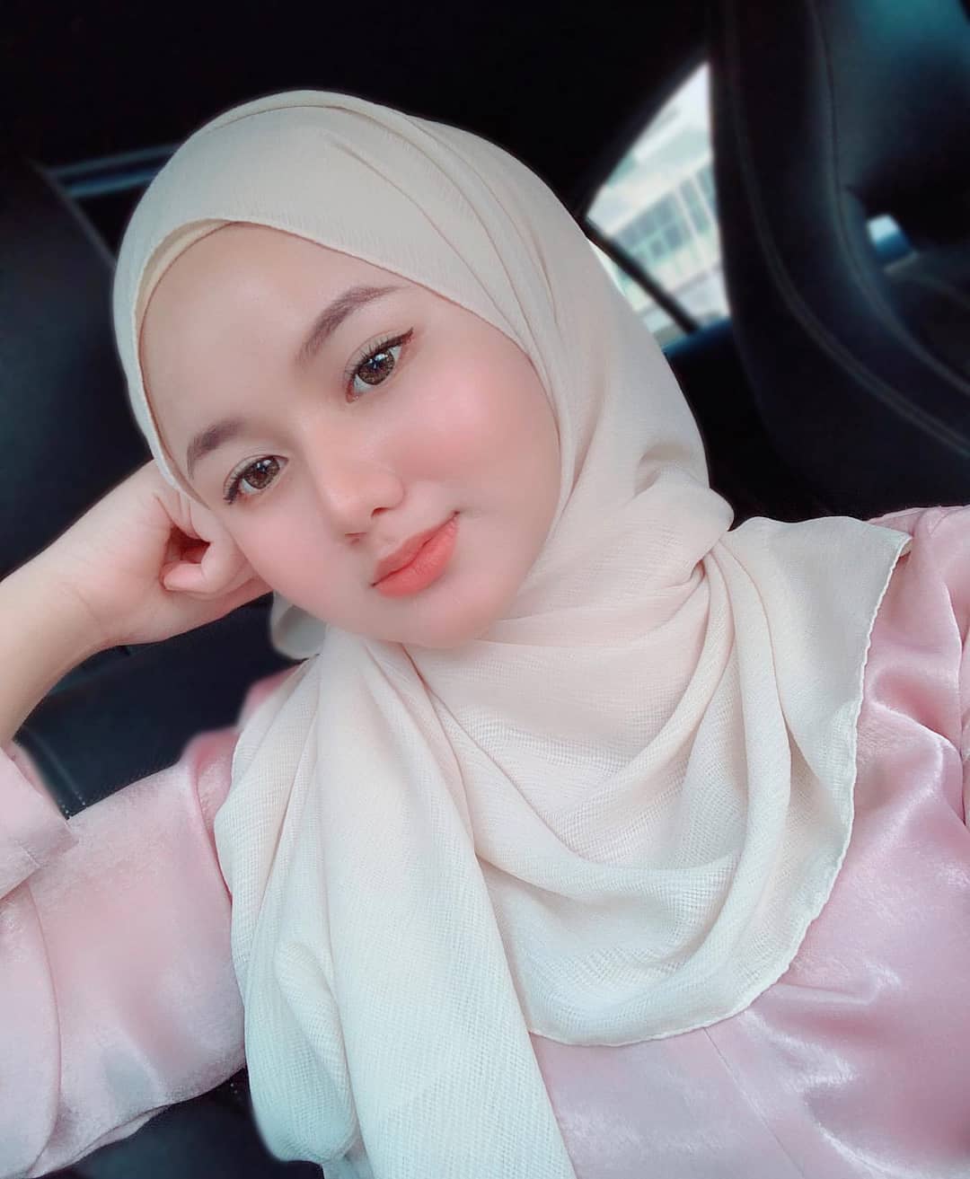 Хиджаб селфи smp anak. Хиджаб селфи индонезийка. Cantik nangis. Awek cute part 2. Cantik nangis.