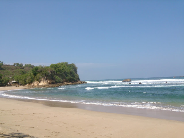 Pantai Tambakrejo Blitar Jawa Timur, Destinasi Wisata Pantai eksotik terbaik keluarga Anda