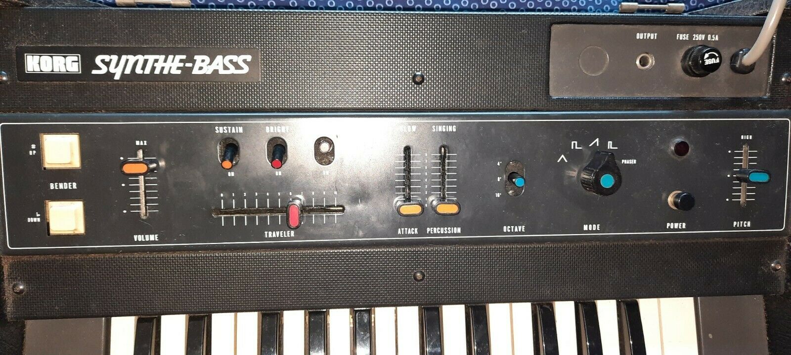 MATRIXSYNTH: Korg Synthe-Bass (model SB-100) Keyboard SN 150150