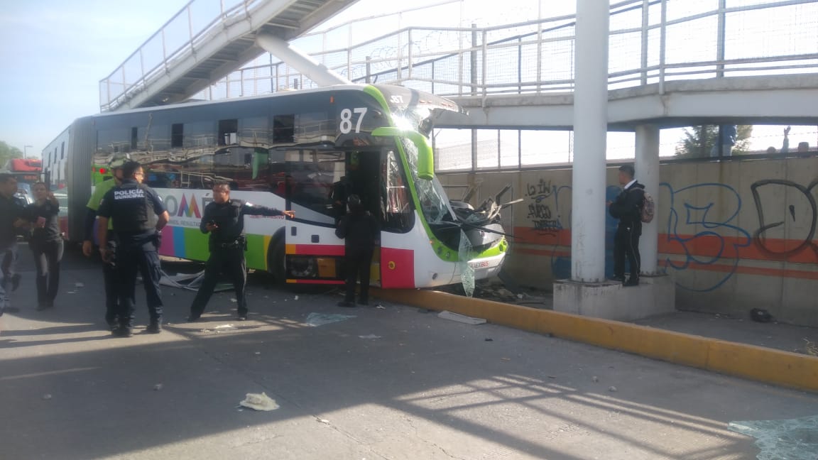 El mexiquense Hoy 22 Pasajeros lesionados en choque del Mexibús en