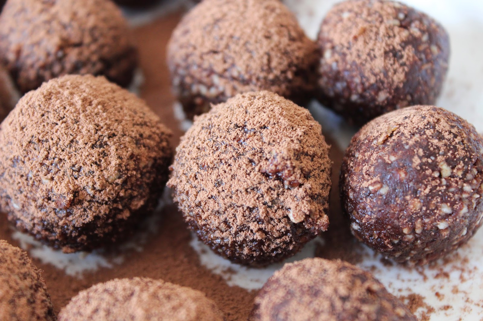 3 Ingredients Chocolate Bliss Balls Body Healthy