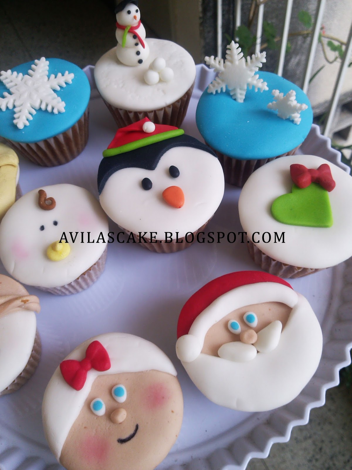 Cupcakes Navideños - Avila's Cake