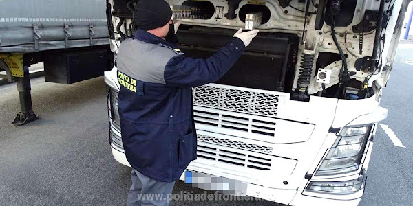Ţigări ascunse în cabina unui autocamion, descoperite de poliţiştii de frontieră în P.T.F. Calafat